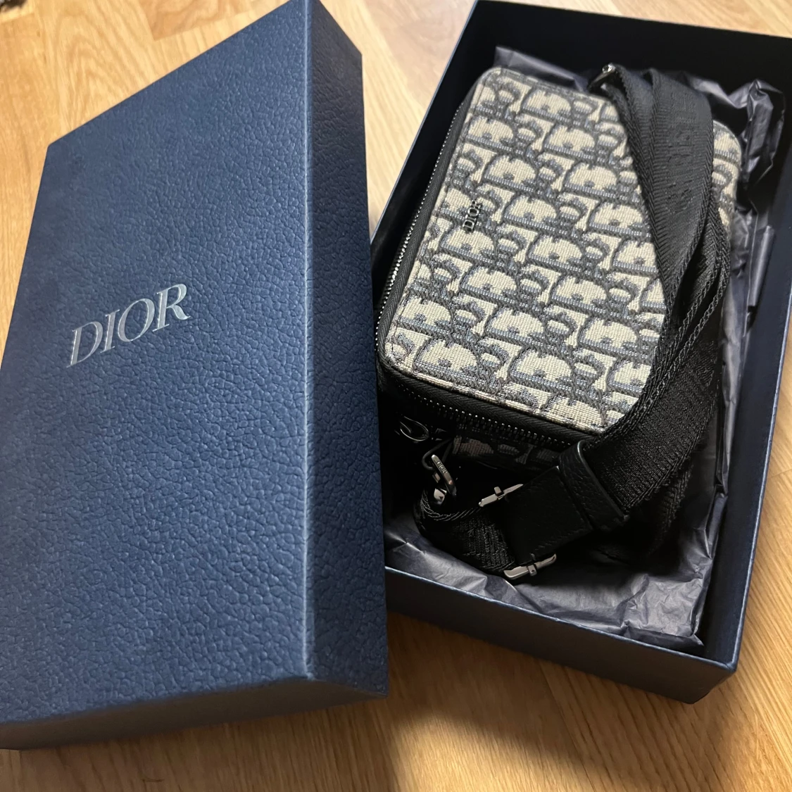 Dior axelväska med monogrammönster - 2