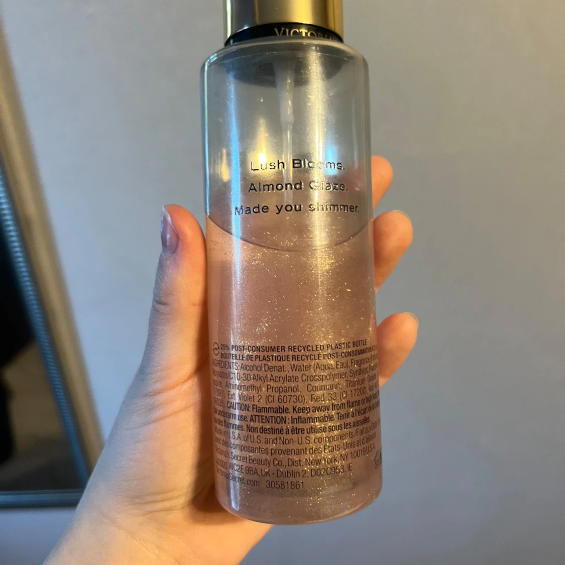 Victorias Secret Velvet Petals Shimmer - 2