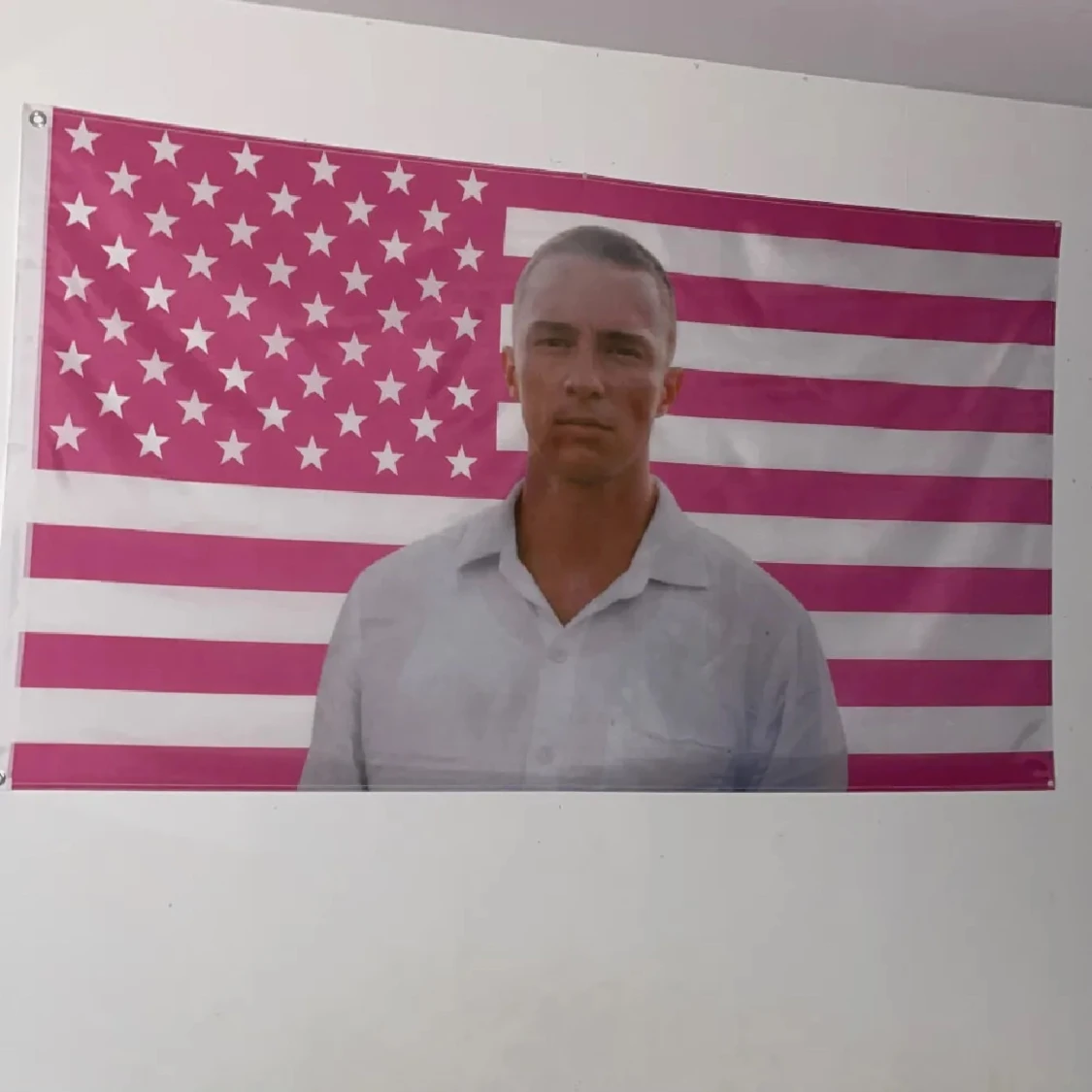 Drew Starkey flagga - 1