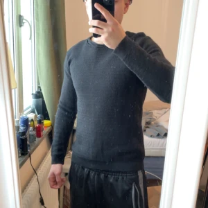 Sand Copenhagen - Sand copenhagen sweatshirt har krymt till Xs