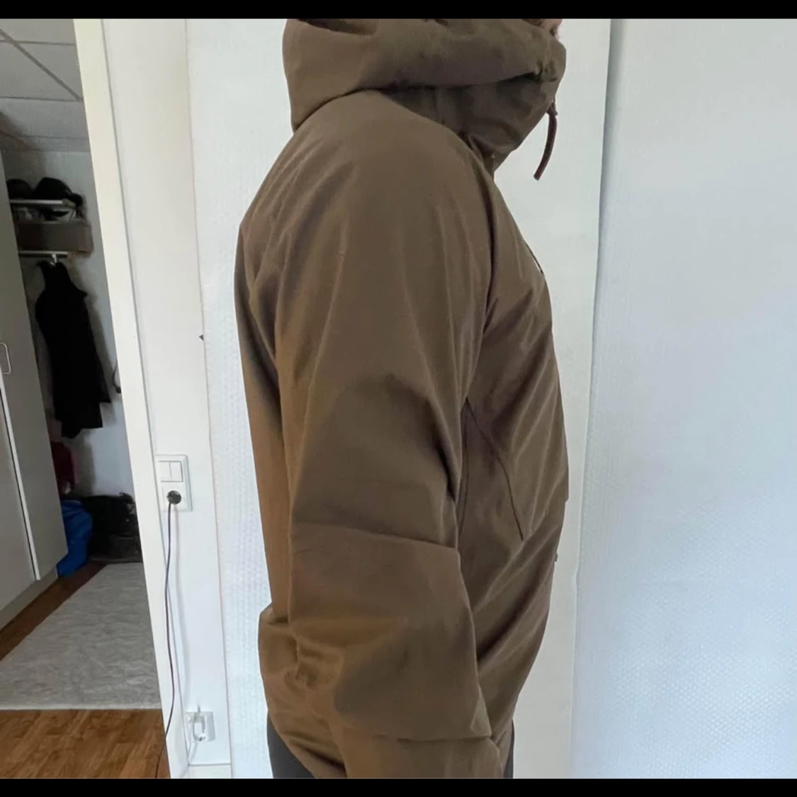 Brun vindjacka från Fjällräven med huva - 1