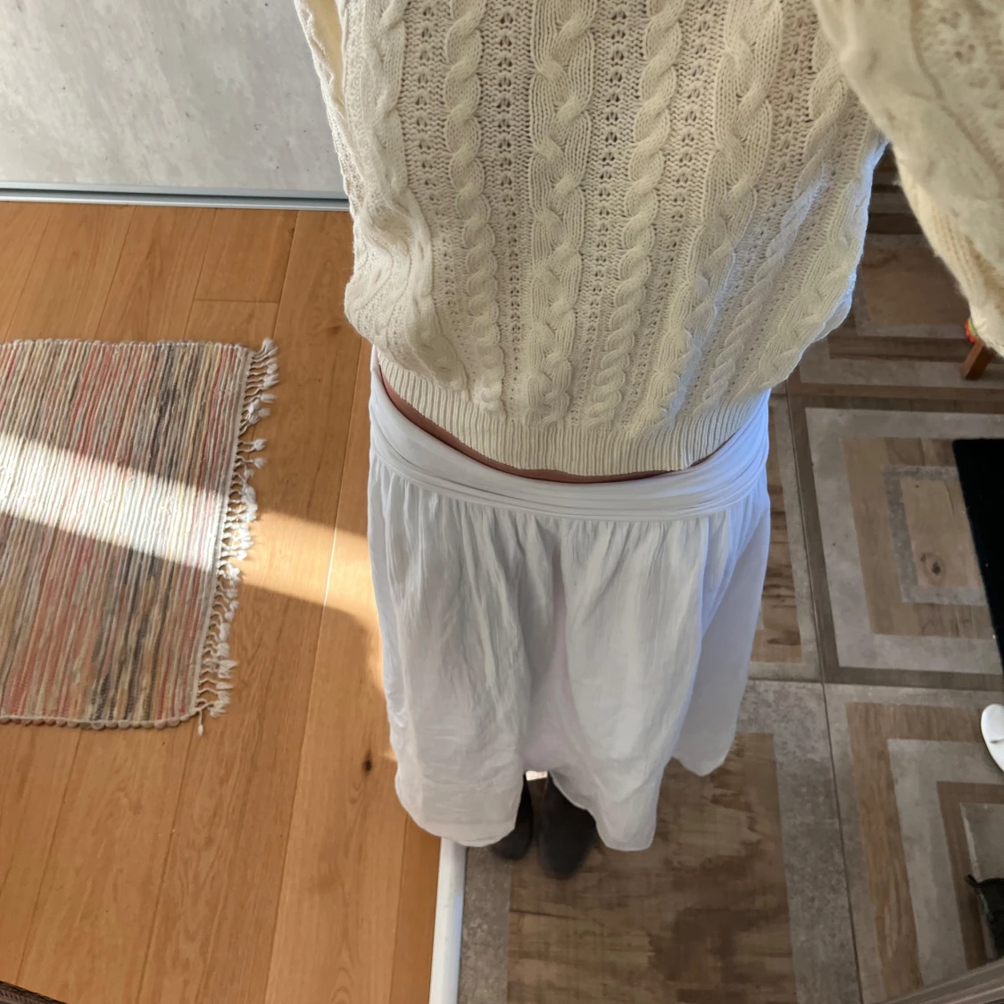 Vit stickad tröja - 1