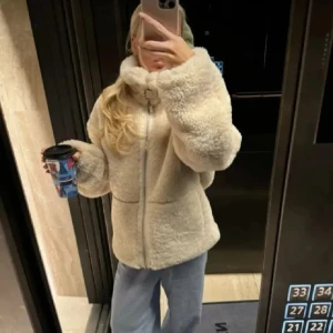 Flis från NAKD  - Oanvänd. Nypris 1200kr.