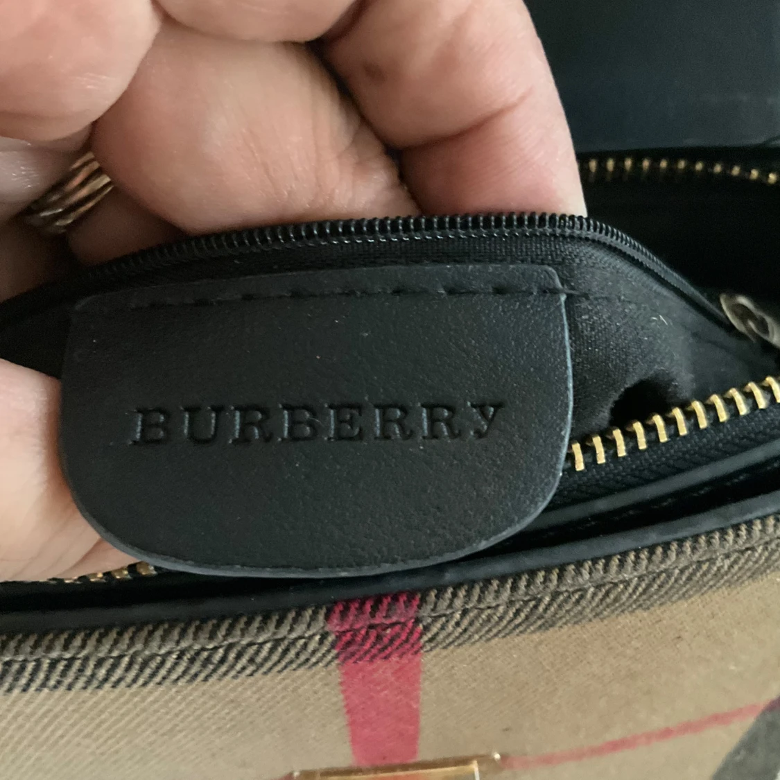 Rutig axelväska med svart lock Burberry - 4