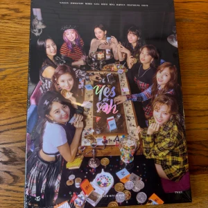 Twice Yes or Yes nytt album  - Helt nytt oöppnat Twice album!