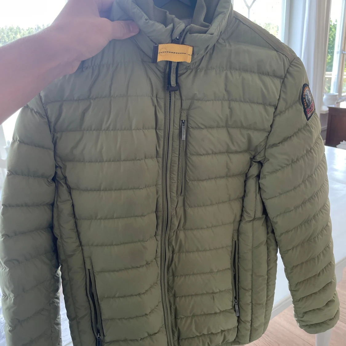 Ljusgrön pufferjacka från Parajumpers