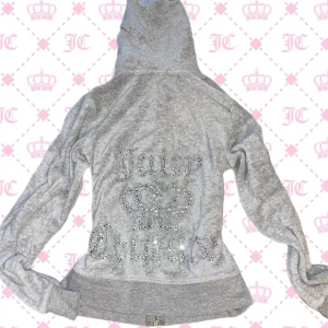 Juicy couture zip up - Jätte cute zip up från juicy couture!💓Storlek M men skulle säga att den är mer som S