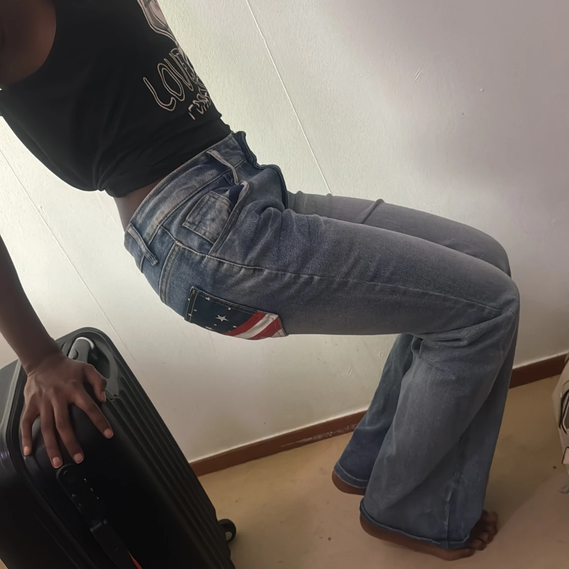 Blå jeans med USA-flagga på bakfickor( low waist)  - 3