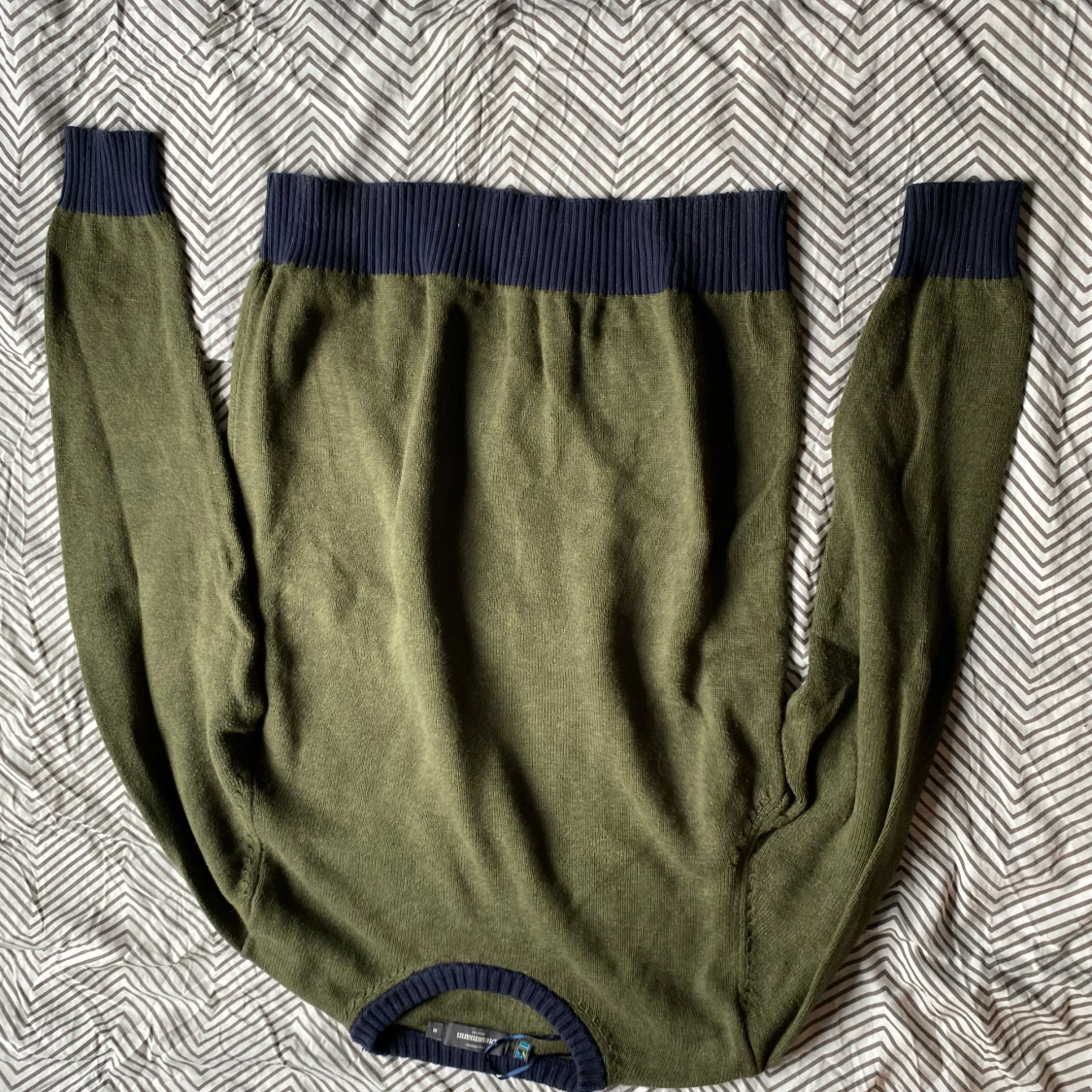 Olivgrön stickad tröja Dressmann M