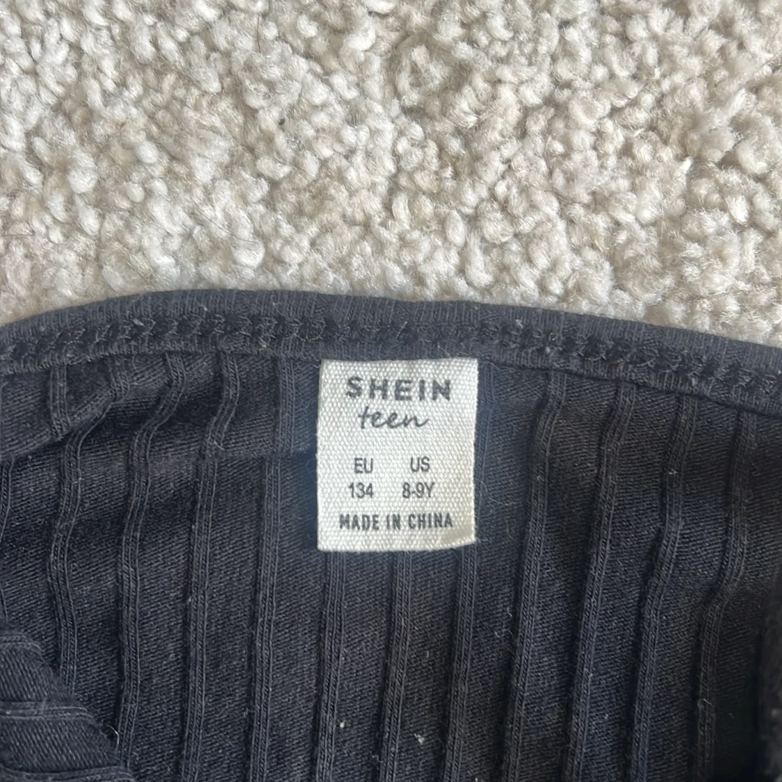 Svart ribbad linnetopp från SHEIN - 3