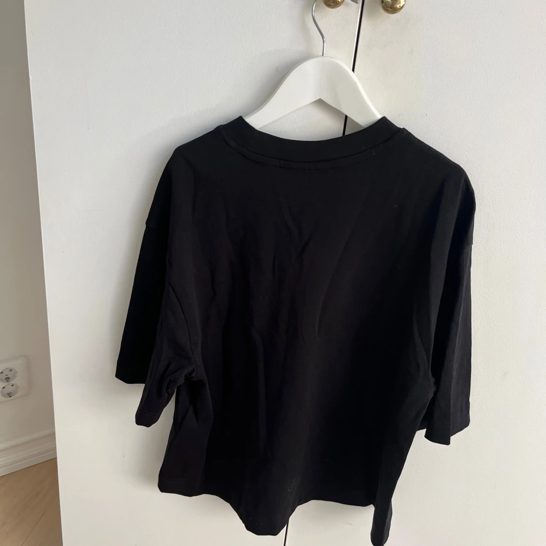 T-shirt från Gina  - 1