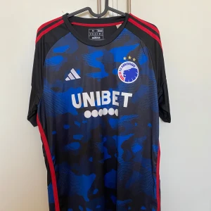 F.C.København Fotbolls T-shirt - Aldrig använd!