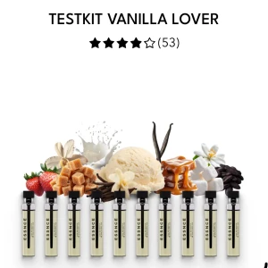 Testkit Vanilla Lover från Essnce - Testkit med 10 små parfymprover från Essnce, alla med vanilj som huvudnot. Proverna kommer i genomskinliga glasflaskor med svarta lock. Doftnoterna inkluderar inslag av vanilj, karamell, jordgubb, marshmallow och mjölk. Perfekt för dig som älskar söta och krämiga dofter.