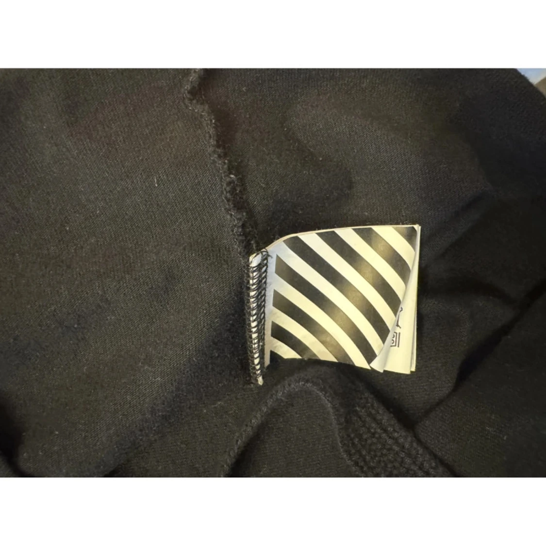 Svart långärmad tröja från Off-White - 3