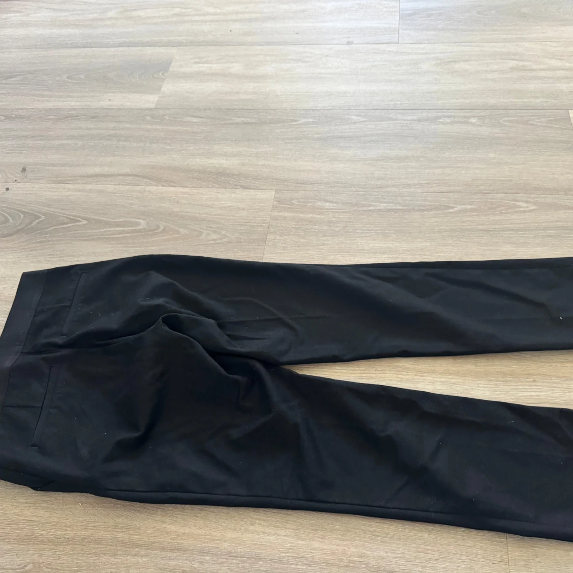 Svarta kostymbyxor - 1