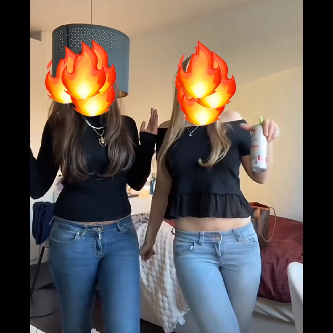 Svart långärmad tröja ifrån Zara  - 1