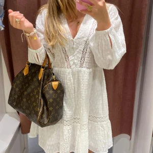 Sommarklänning - Såååå snygg klänning perfekt nu till sommaren!!💖💖💗☀️