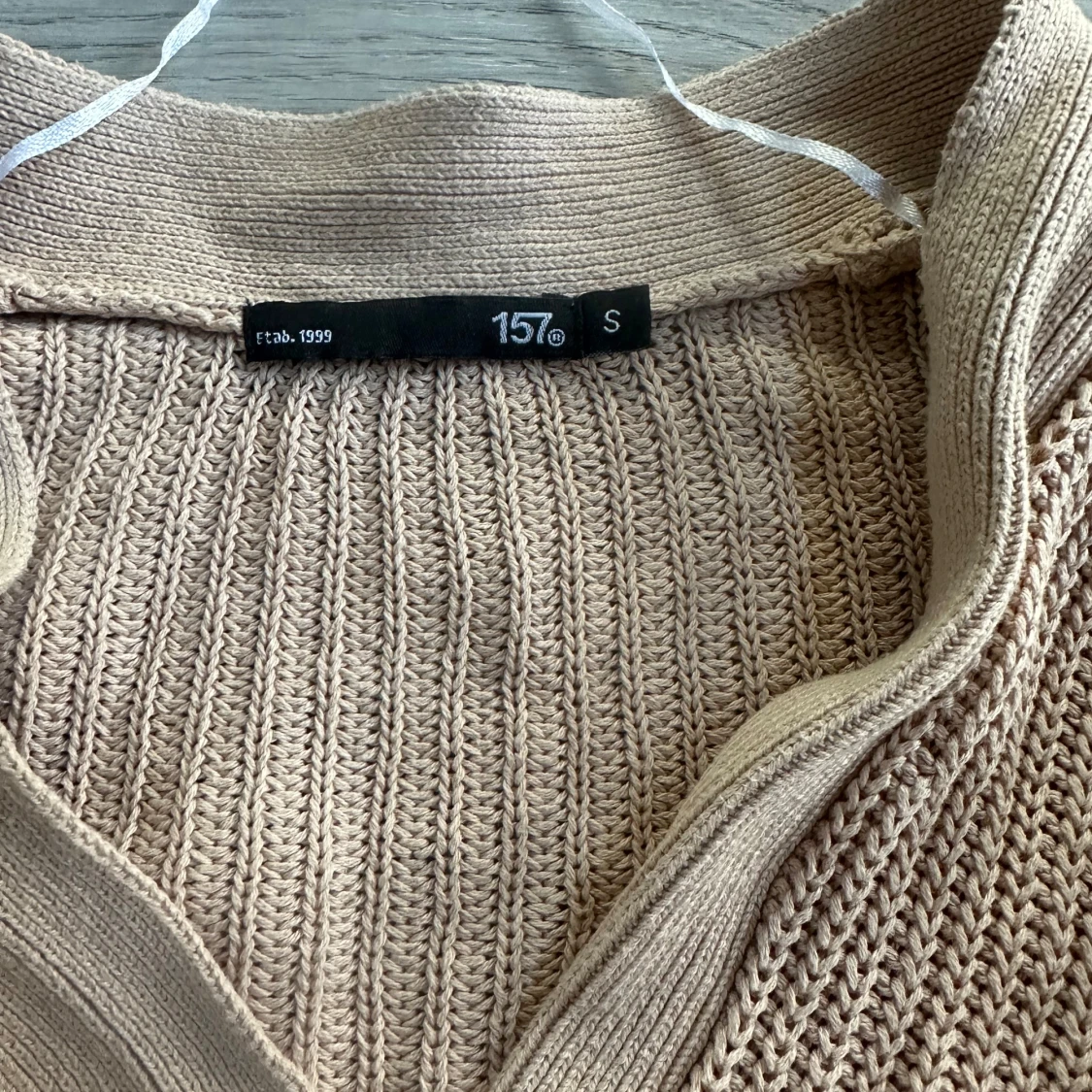 Beige stickad kofta från 157 - 2