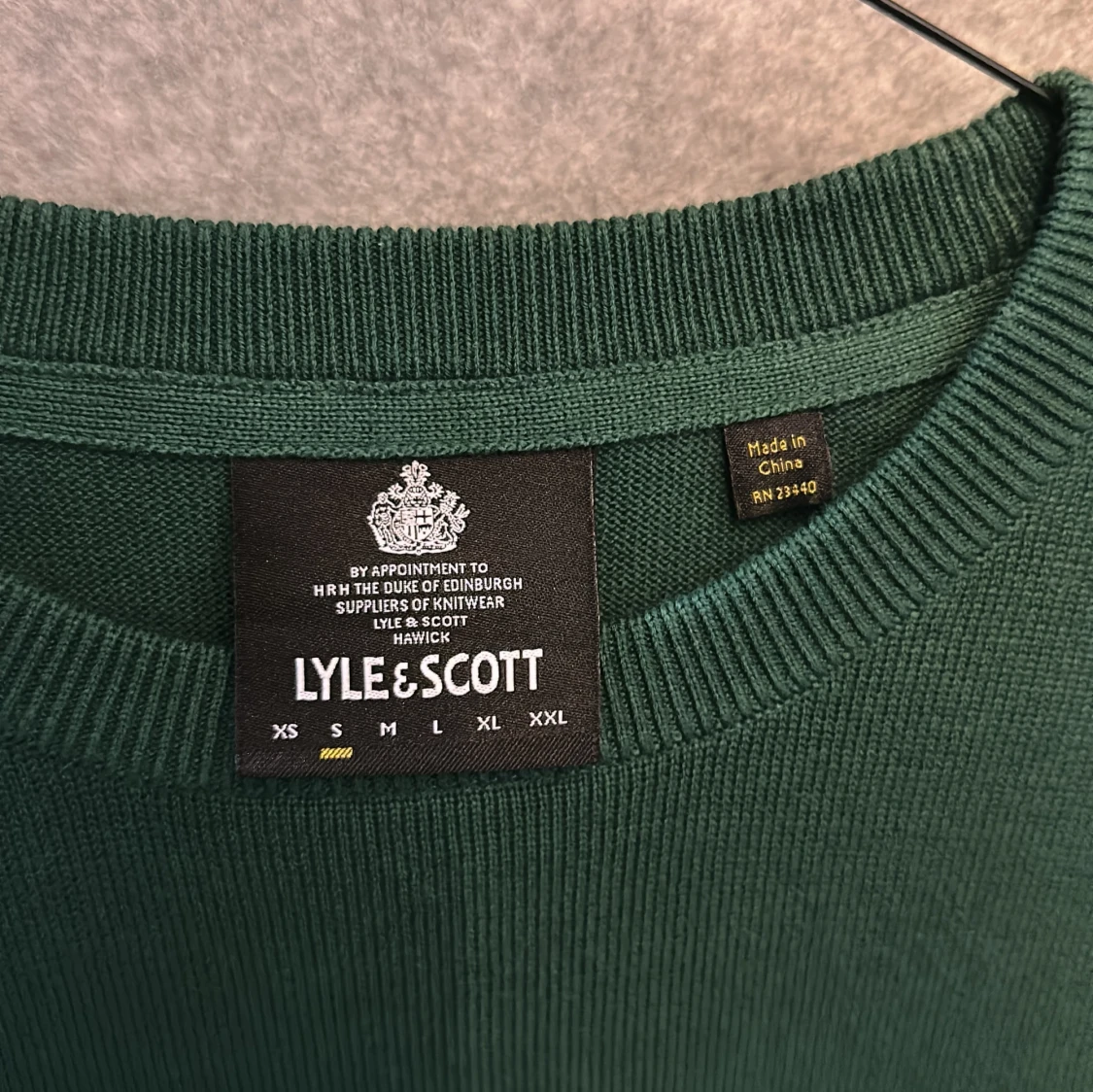 Grön stickad tröja från Lyle & Scott - 2