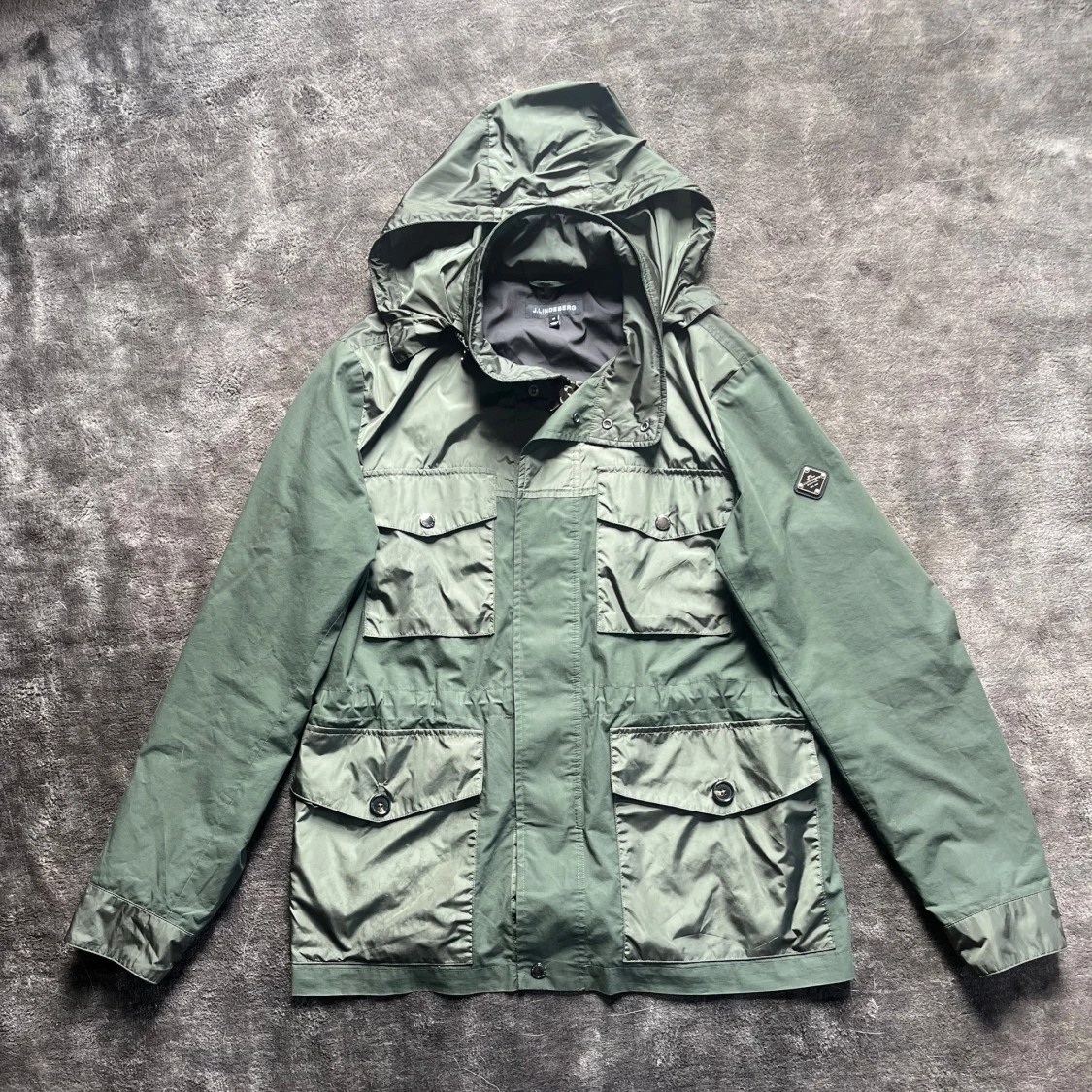 Grön vindjacka från J.Lindeberg