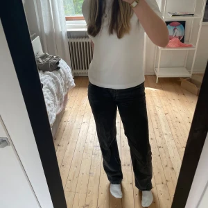 Svarta jeans - Supersköna men används inte längre 🩷