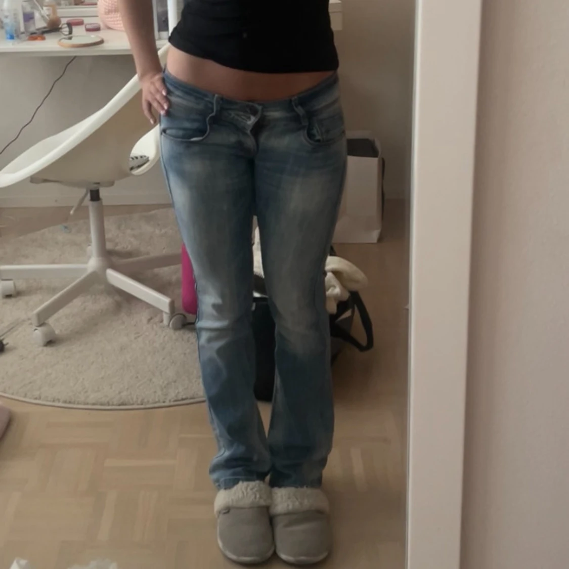 Blå bootcut jeans från ONLY