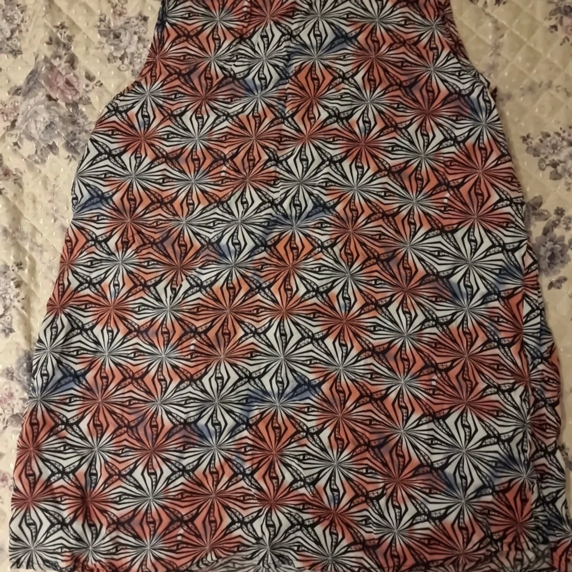 Mönstrad ärmlös tröja från VRS Woman - 1