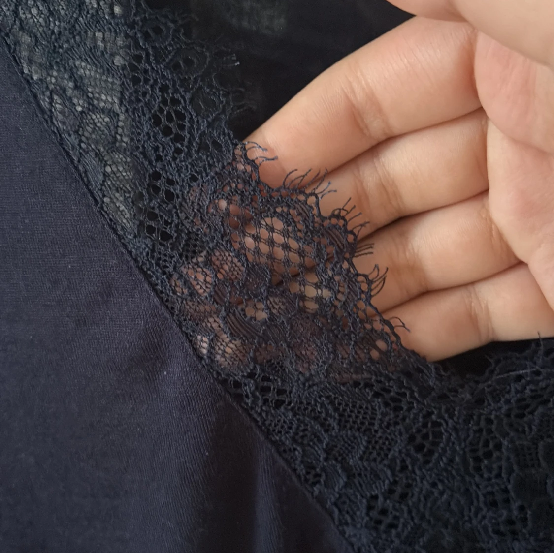 Mörkblå tröja från Intimissimi - 3