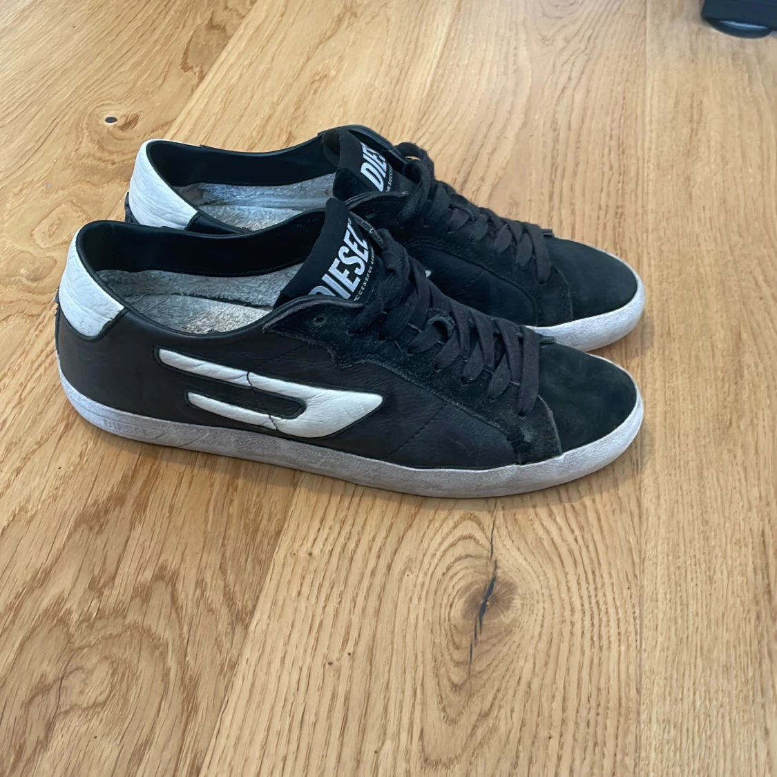 Svarta sneakers från Diesel