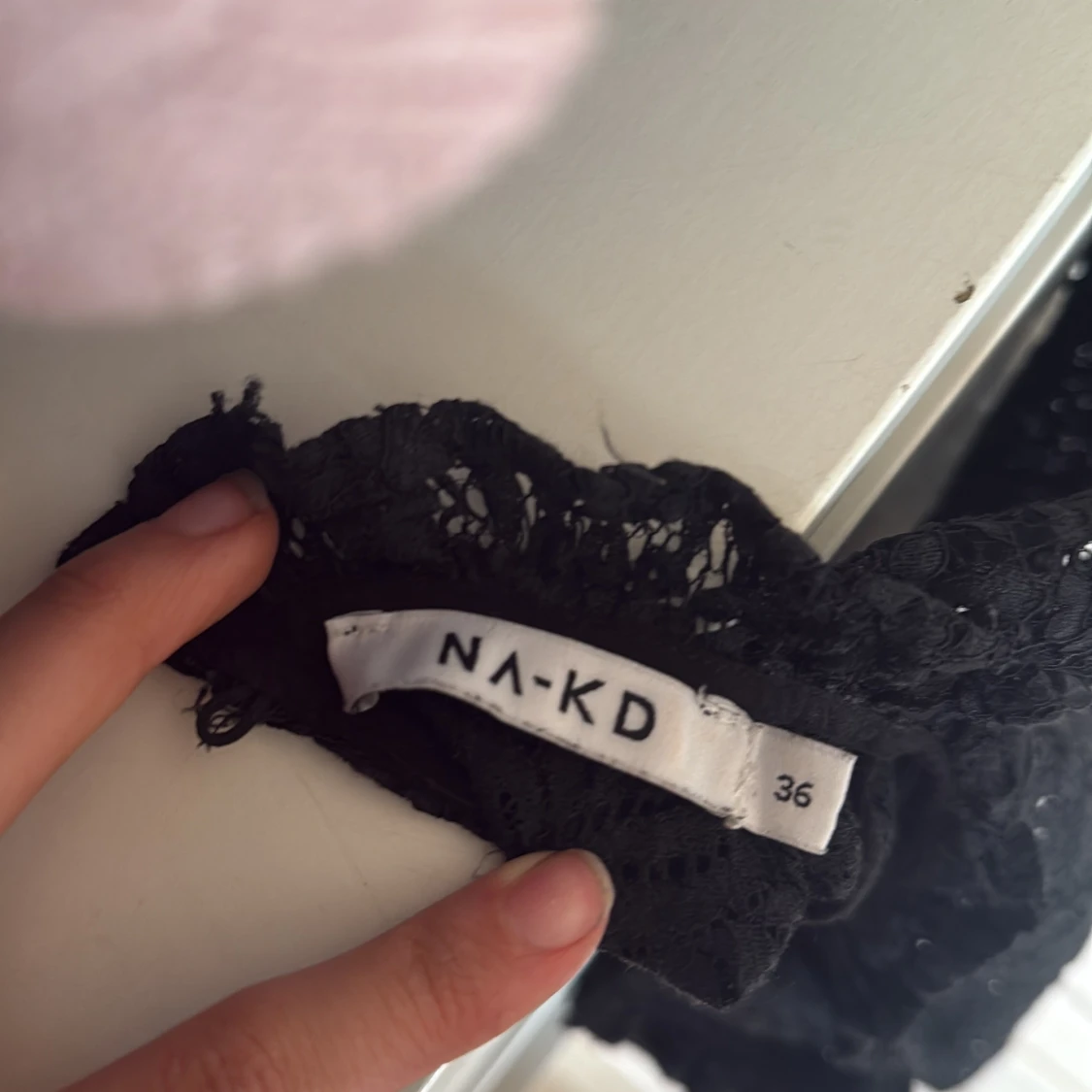 Svart spetsblus från NA-KD - 3