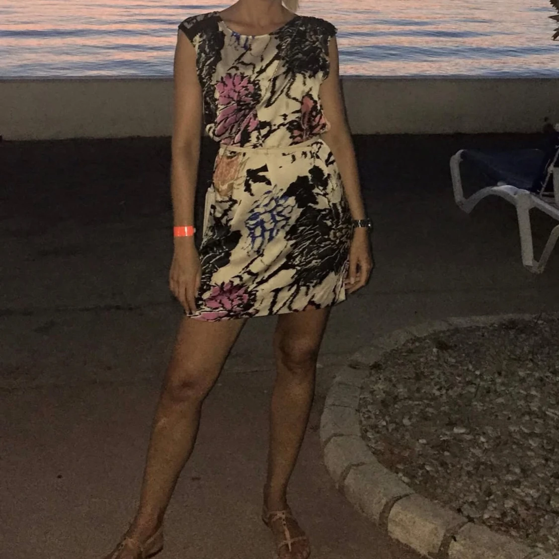 Blommig miniklänning från InWear - 3