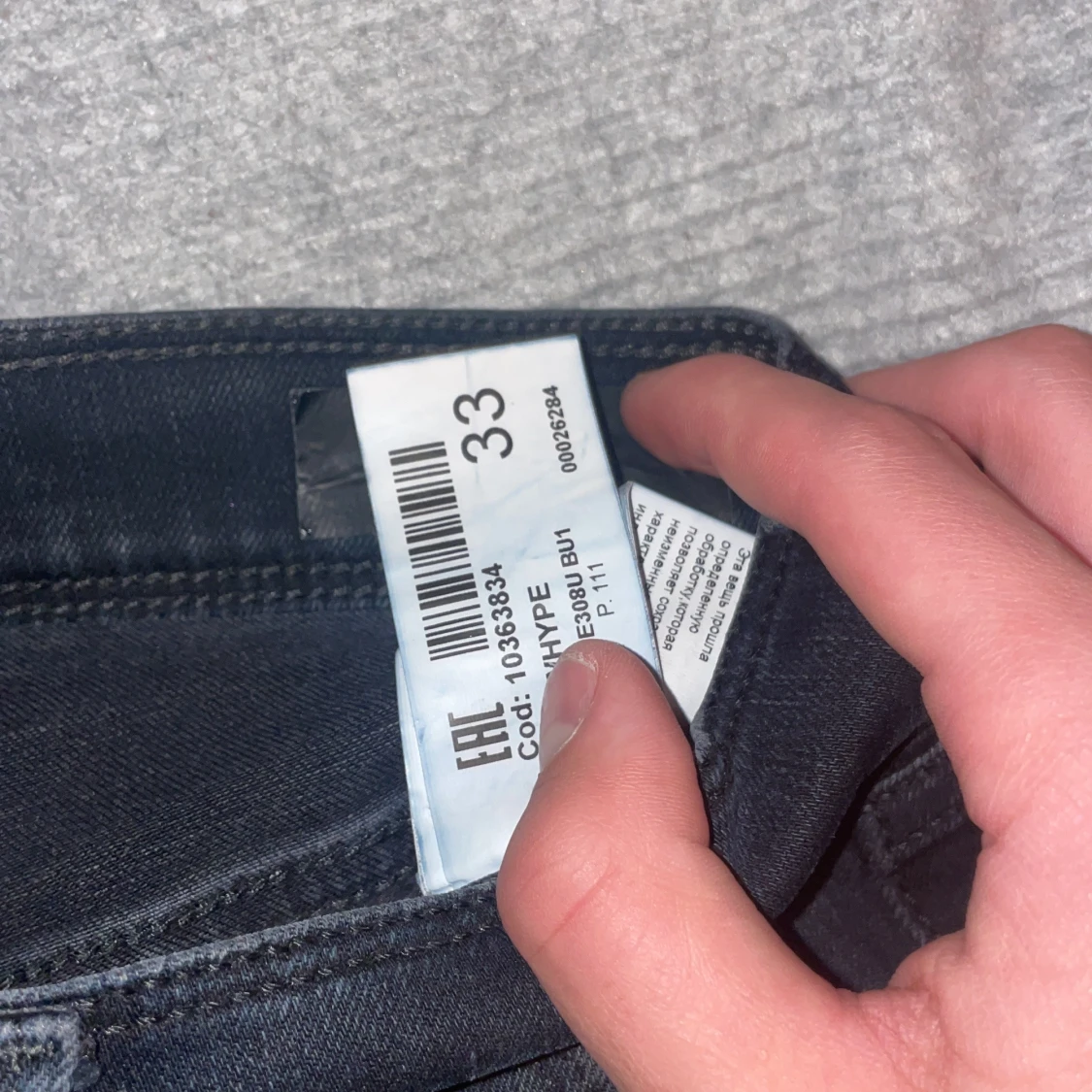 Mörkblå jeans från Dondup, stl 33 - 1