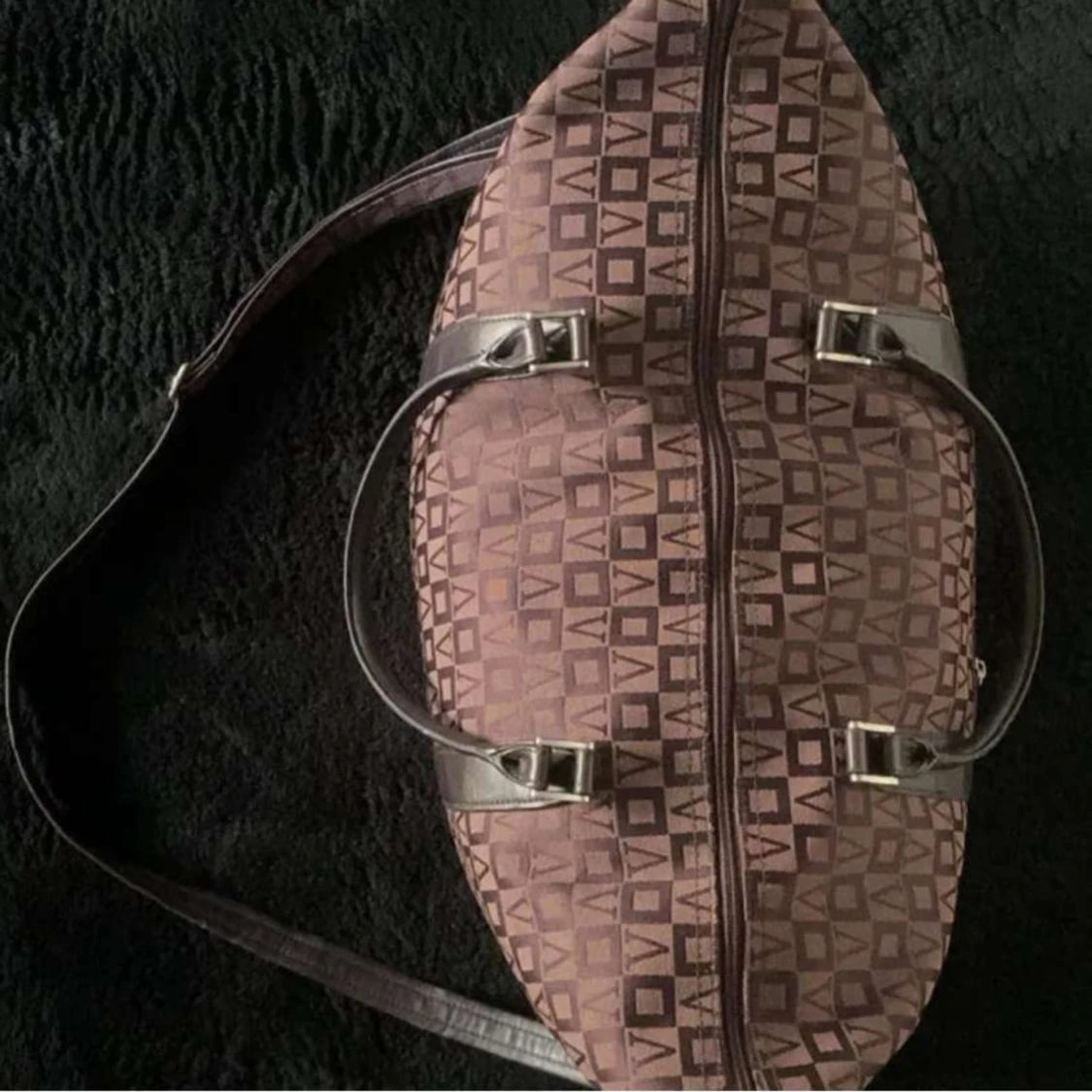 Brun duffelväska - 1