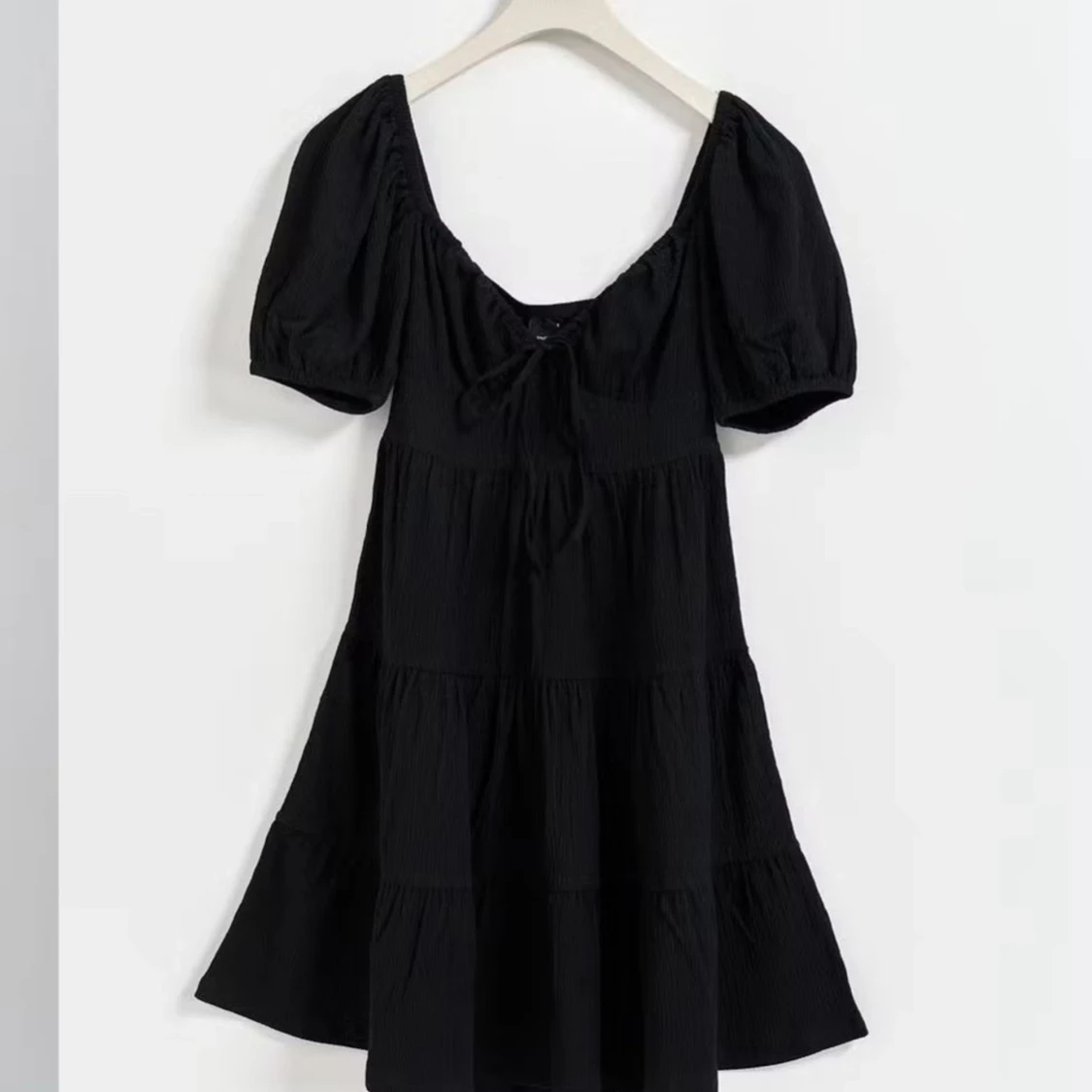 Svart kortklänning - 1