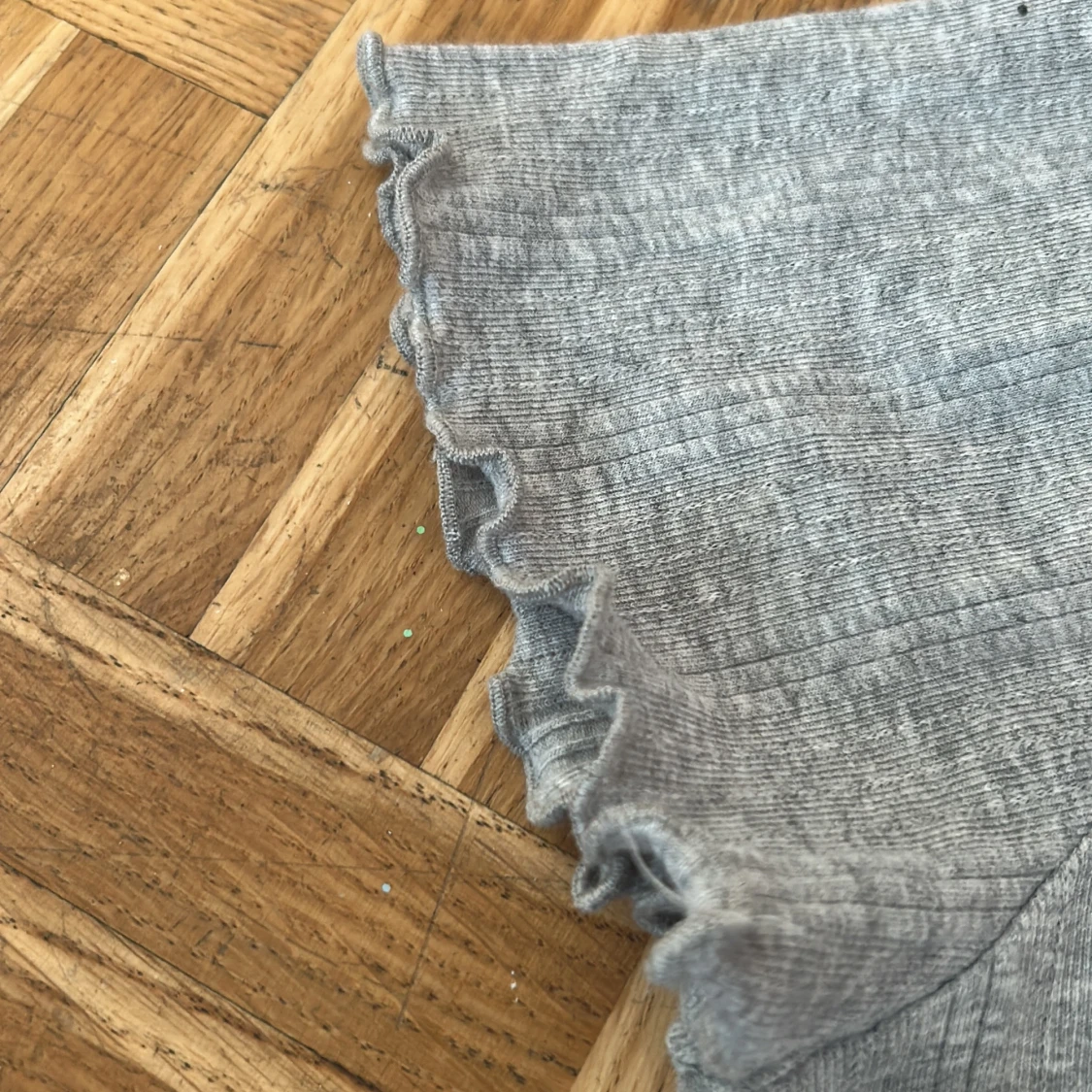 Grå ribbad t-shirt från Primark - 2