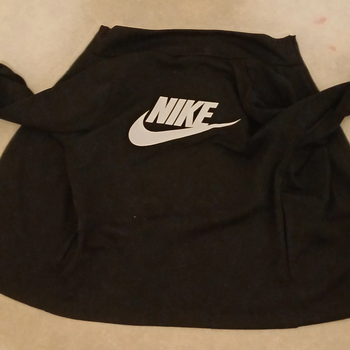 Svart zip-jacka från Nike - 1