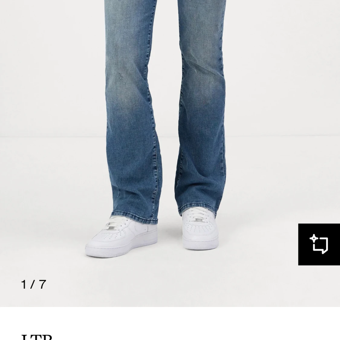 Blå bootcut jeans