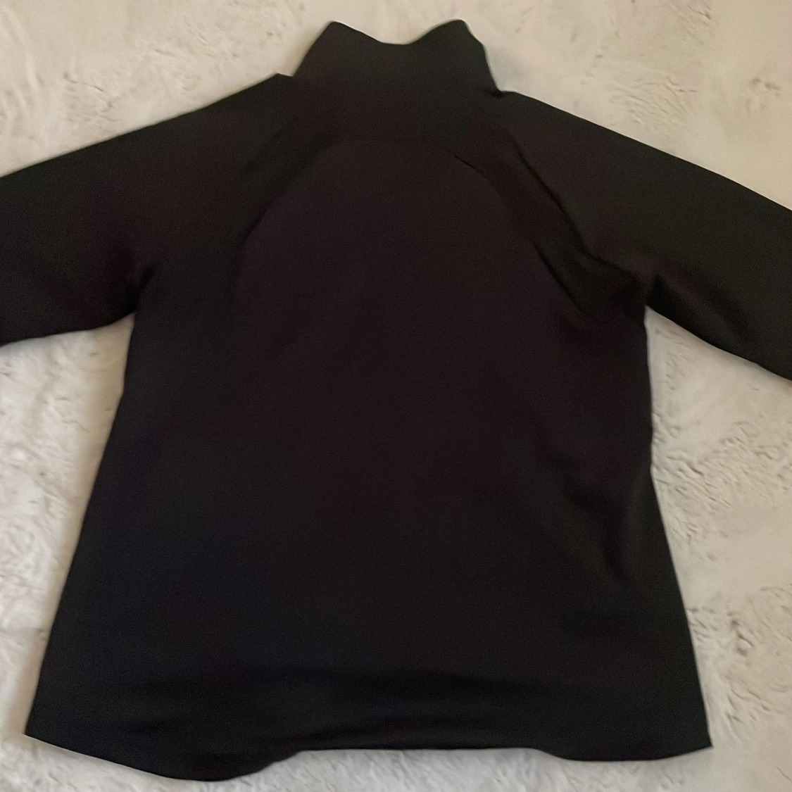 Svart långärmad träningströja från Puma - 1