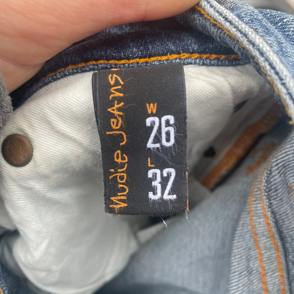 Ijusblåa nudie jeans - 3