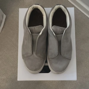 Eytys doja - Säljer då jag vill köpa en mindre storlek, så om du har ett par i strl 38 hör gärna av dig! Säljer inte billigare