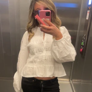 Blus - Super fin andvänd en gång 