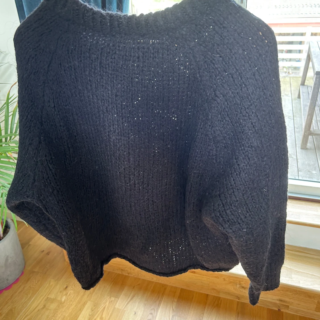 Svart stickad tröja från ZARA - 1