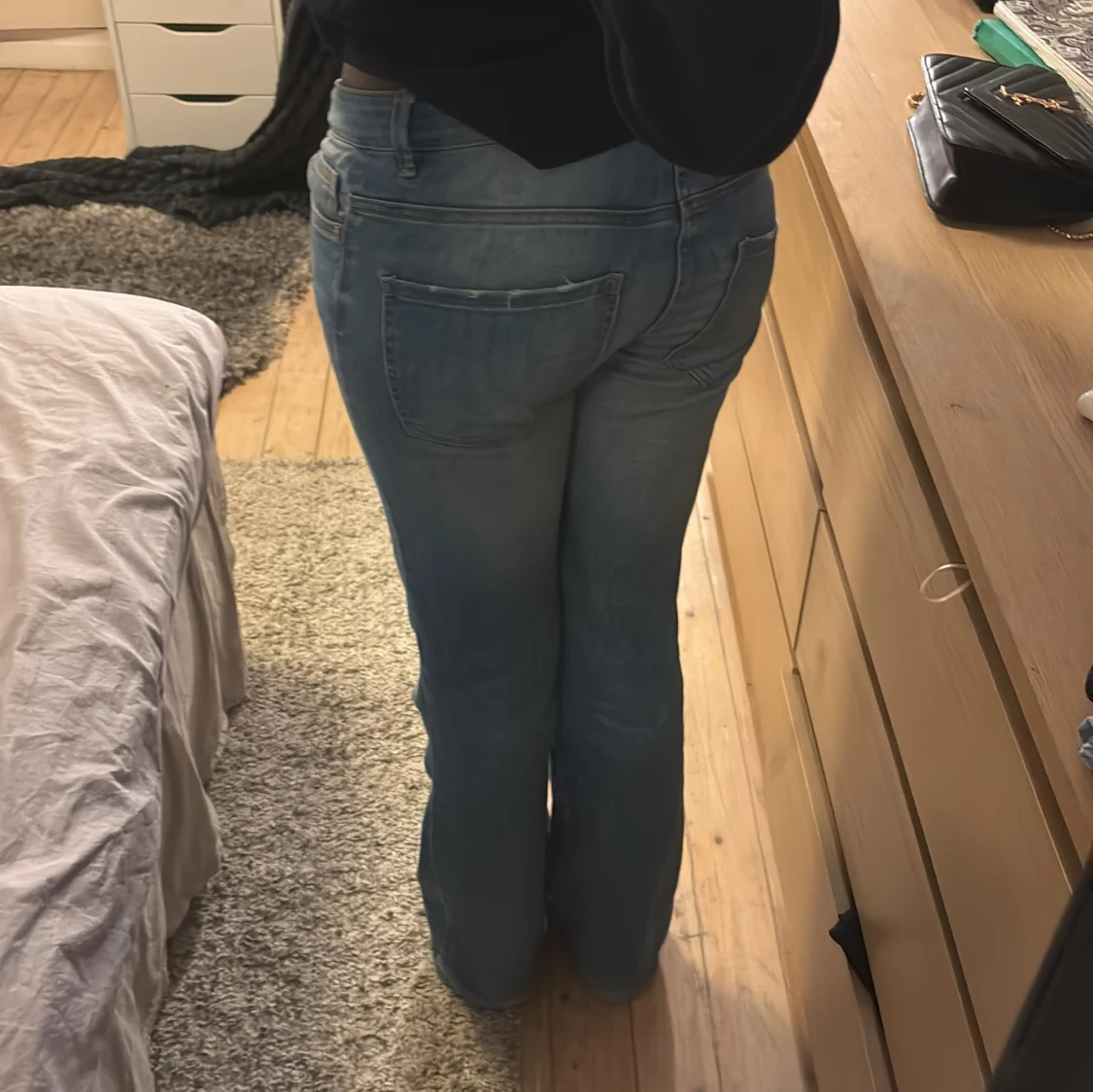 Ljusblå bootcut jeans - 1