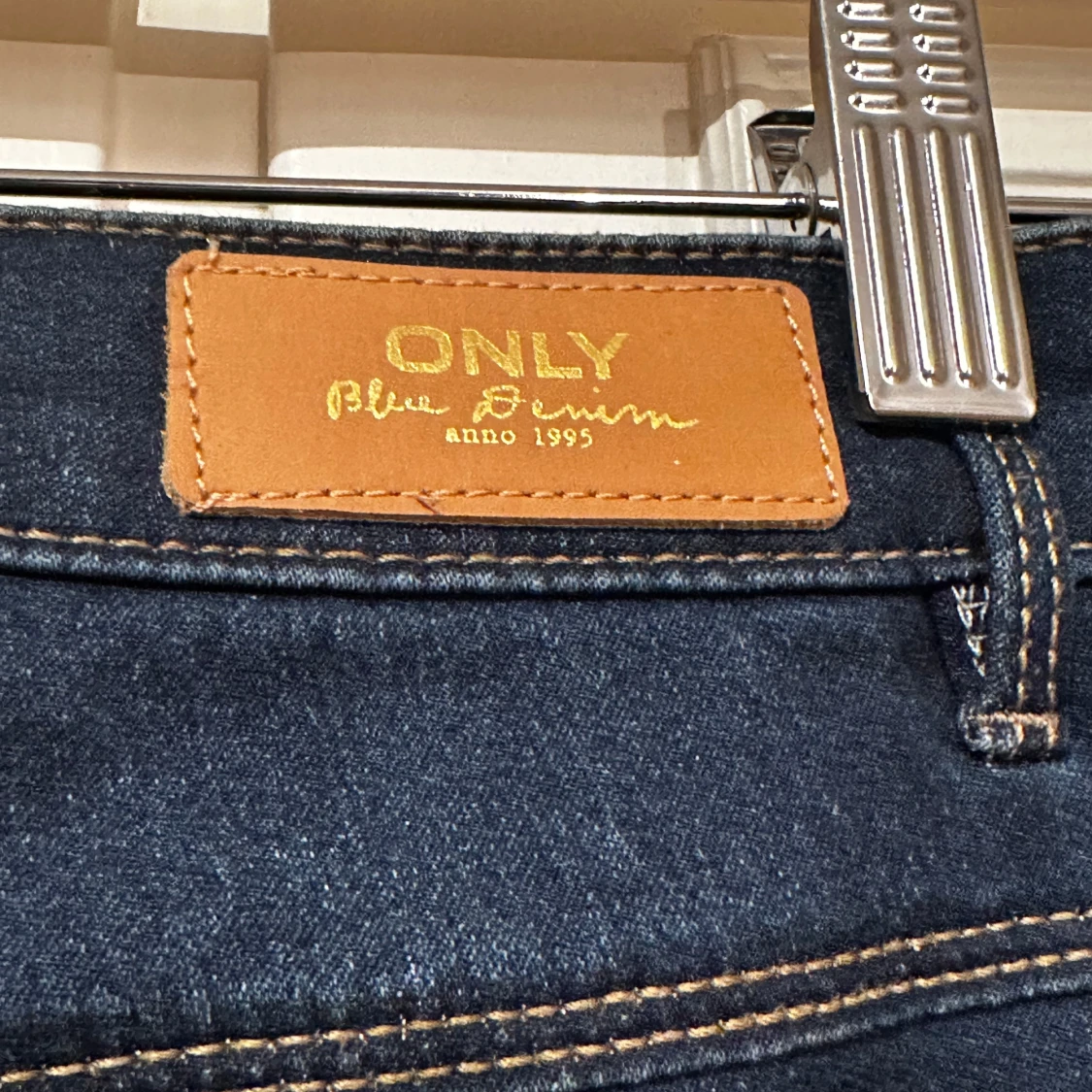 Mörkblå skinny jeans  - 4