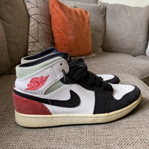 Air Jordans 1 Red Mint - Air Jordans 1 Red Mint, pris kan diskuteras, storlek 43