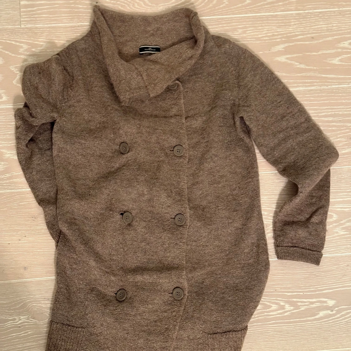 Brun stickad kofta från Malene Birger XS - 1