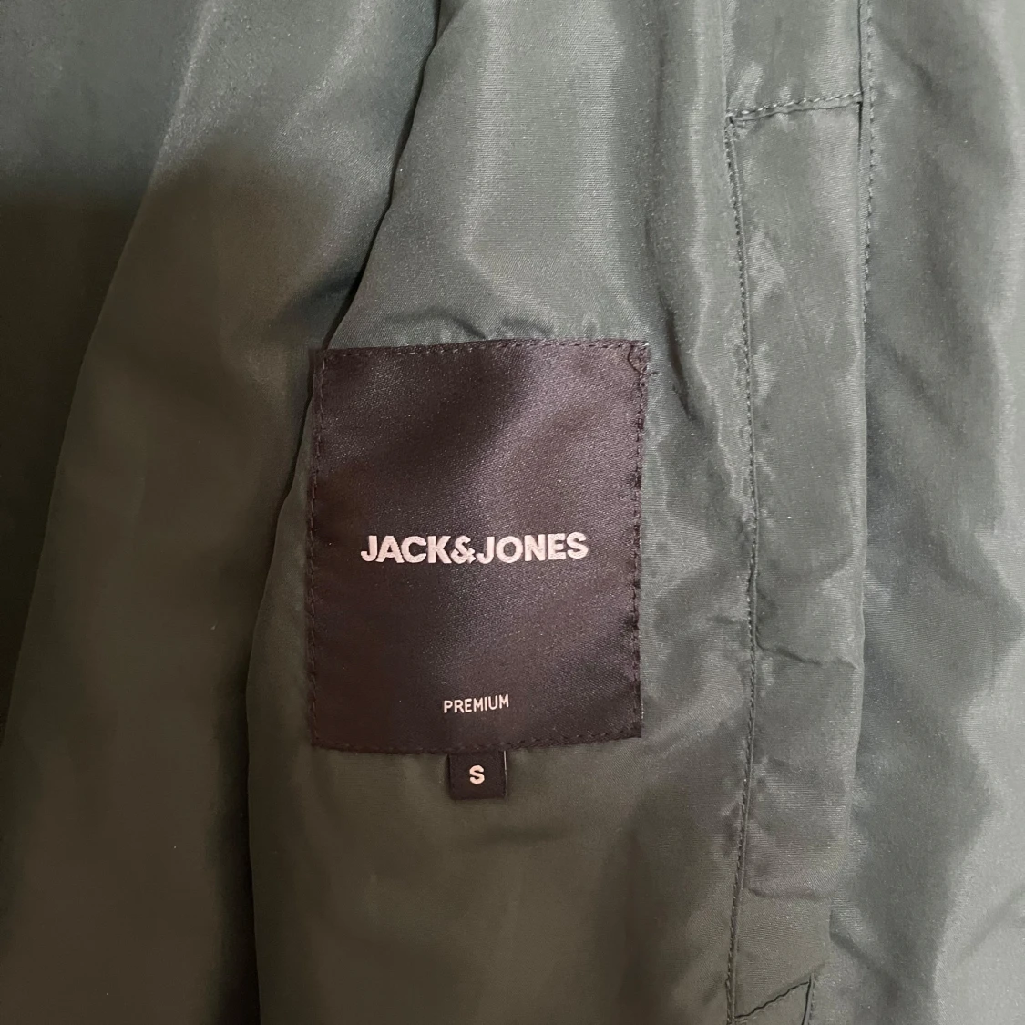 Randig jacka från Jack & Jones - 2