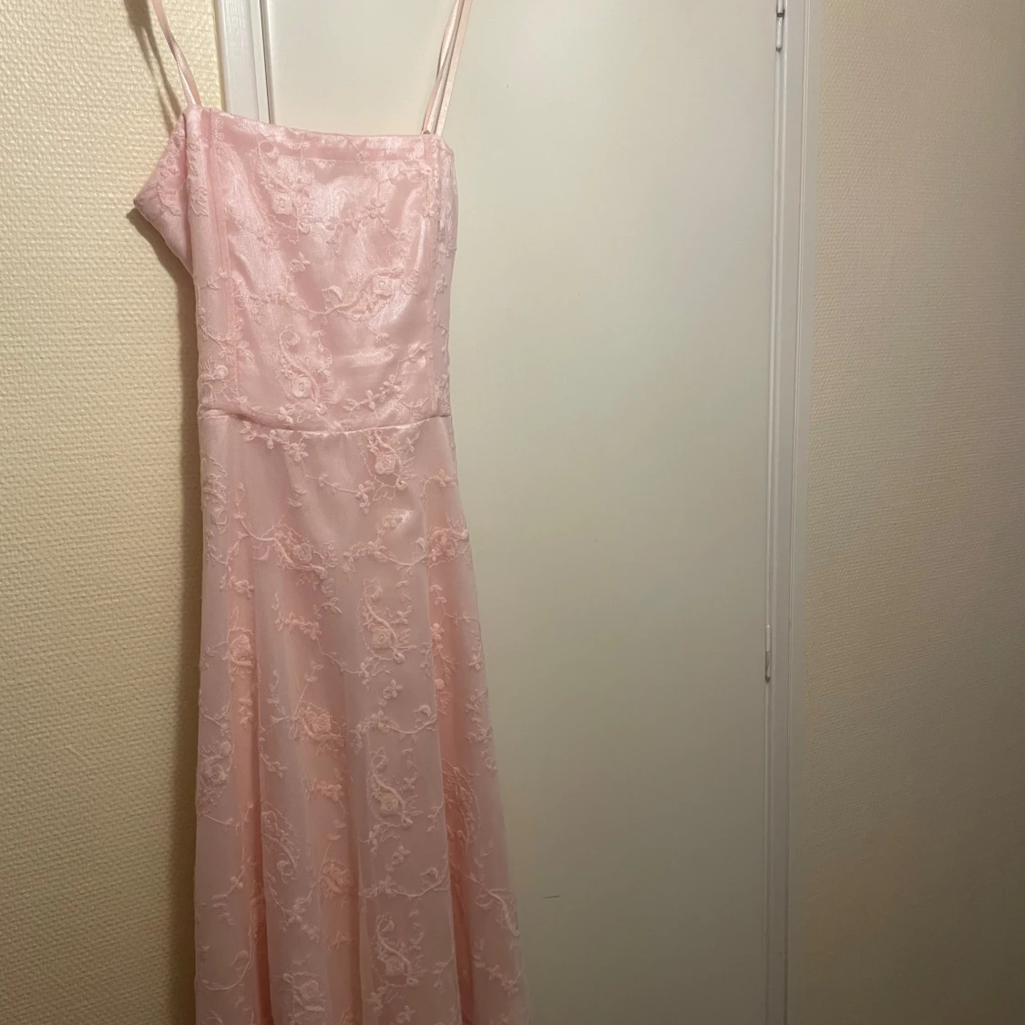 Ljusrosa långklänning från Vila - 1