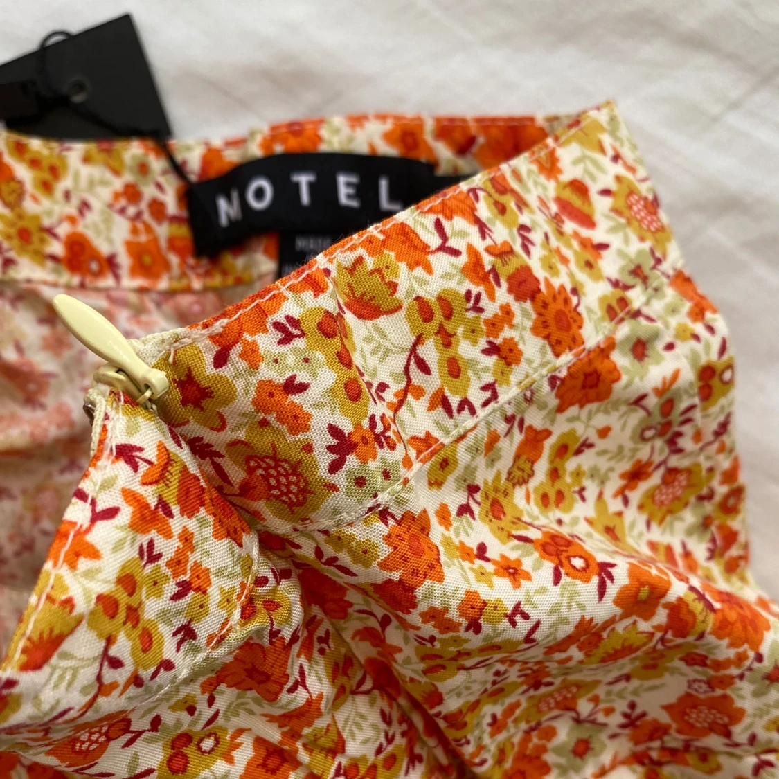 Blommig volangkjol från Motel - 3