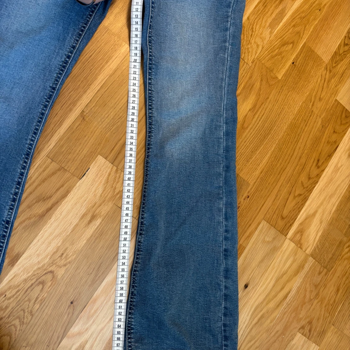 Blå bootcut jeans med paljetter - 3